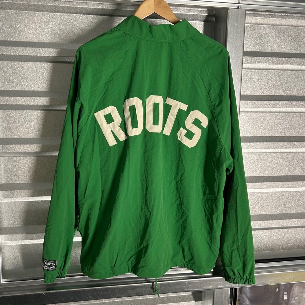 Roots Outdoors Green Coaches Jacket Mens Large R Patch Nylon Windbreaker